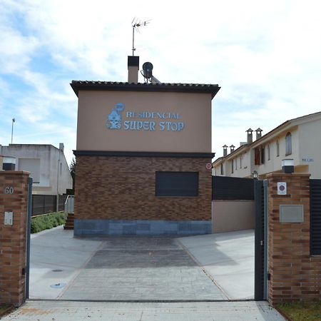 סנט אנטוני דה קלנג'ה Residencial Super Stop Cases Torre Valentina מראה חיצוני תמונה